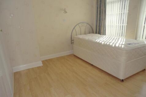 bed1.jpg