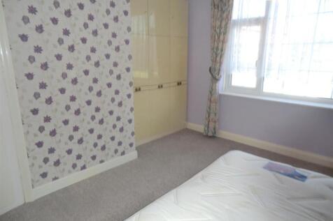 bed2.jpg