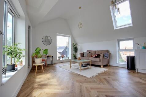 The Penthouse (9).jpg