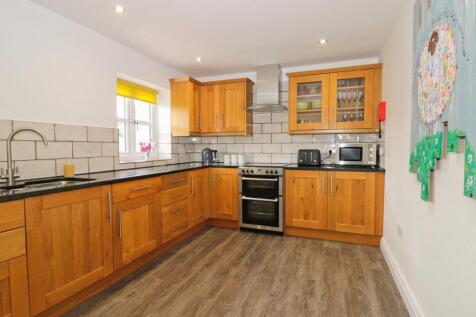 Kitchen_lzn.jpg
