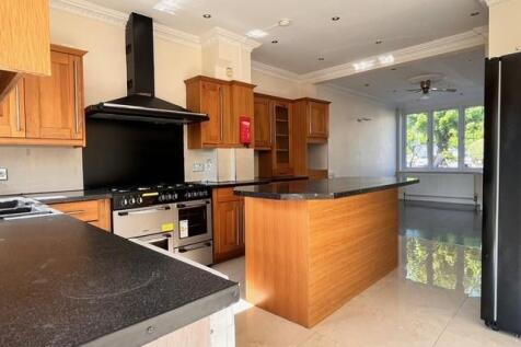 kitchen2.jpg
