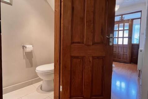 ground floor wc.jpg