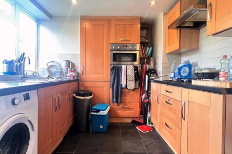 Kitchen3.jpg