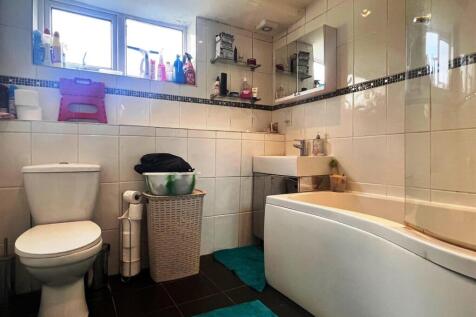 Bathroom.jpg