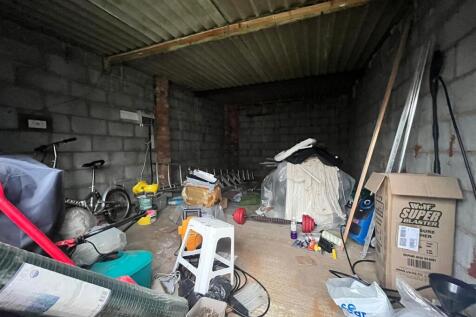 Outbuilding 2.jpeg