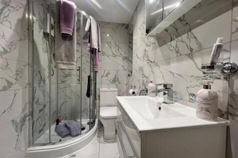 Shower room.jpeg
