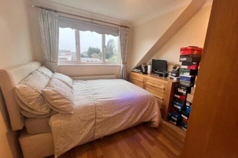 bedroom 4.jpeg