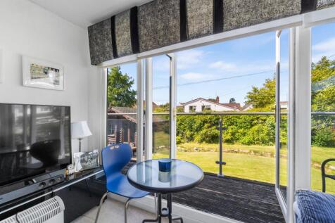 Family / Sun Room