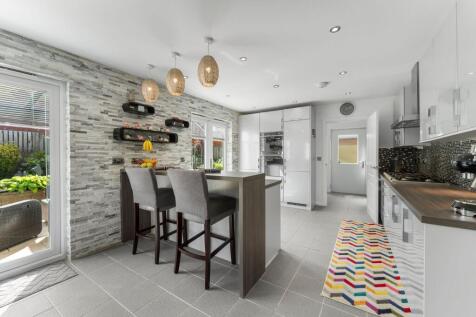 Family / Dining / Kitchen