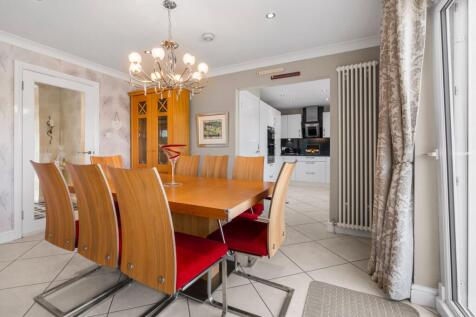 Family/Dining Room