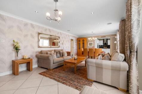 Family/Dining Room