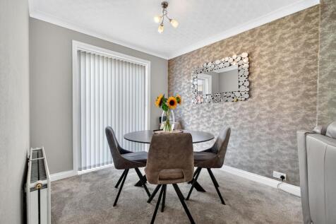 Lounge &amp; Dining room