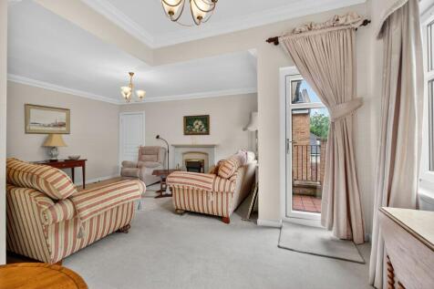 Dining Lounge