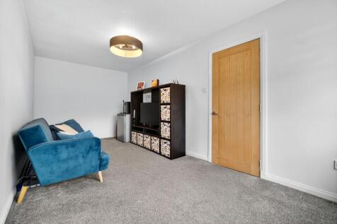 Bedroom 5 / Family Room