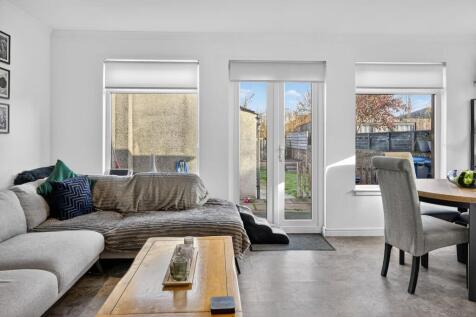 Family / Dining Room