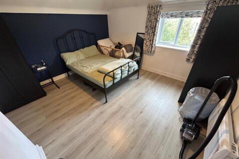 Bed New.jpg