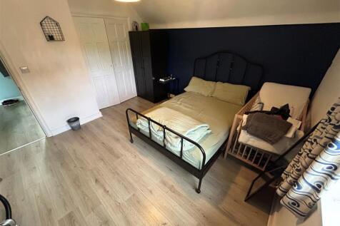 Bed 2 New.jpg