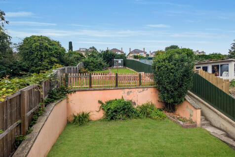 Back-garden-5sjp