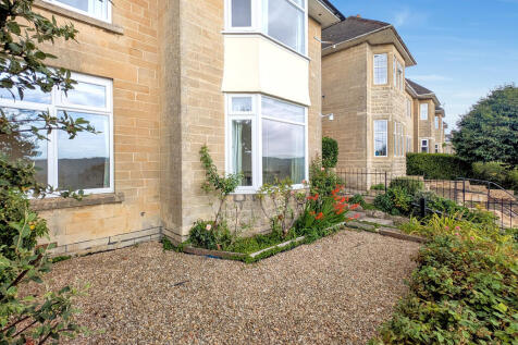 Front-garden-5sjp