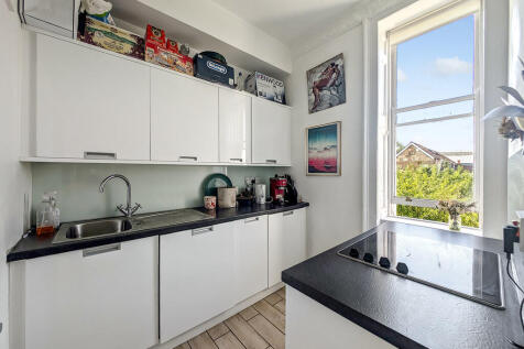 Kitchen-i