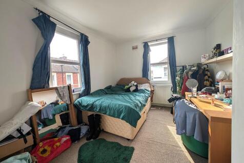 Bedroom 1 ii