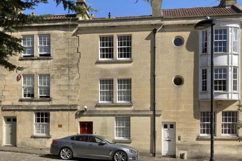 15 Bedford St. BA...