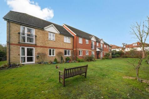 Flat 17, Bishops Court - hZsGMRGXBAczARSbCj6r.jpg