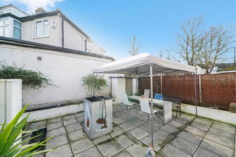 31 Allendale Road - w1YVsESLenQ2s4aq1Yt5.jpg