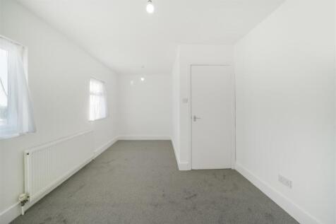 70 Oldborough Road - cUV9txPbPr2Rt7jLtId5.jpg