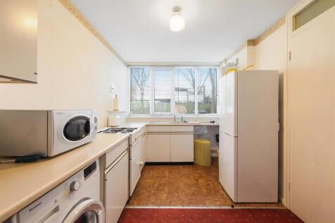 2 Eskdale Close - Zf8wKPvYbxOBVgHdAaDL.jpg