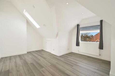 First Floor, 3 Tring Avenue - ReWVf64PLTr4Ez2qGhVP