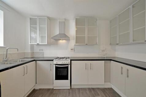 12 Rowan Close - ZnR18eqnY7VZa1mX3AEV.jpg