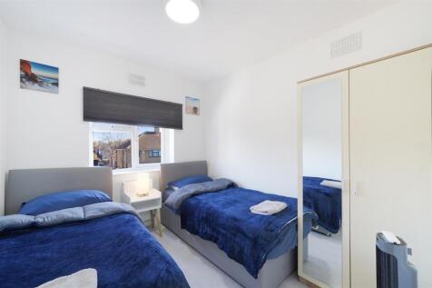 70A Eton Avenue - 4nQWoy3JqMHAlePzi17i.jpg
