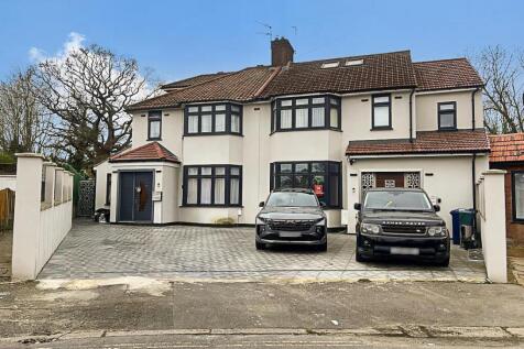 63 Ashness Gardens - ShQlY9GIeaETB6TPVdVo.jpg
