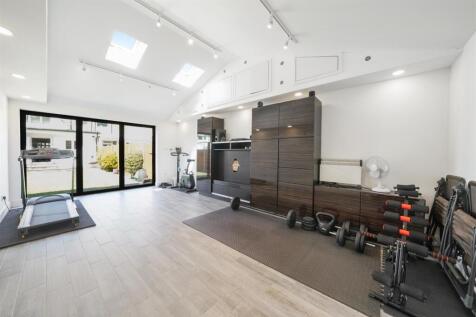 104 Elton Avenue - nh7YO4HVOhxzEtm4dVvn.jpg