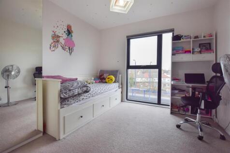 Bedroom 2.jpg