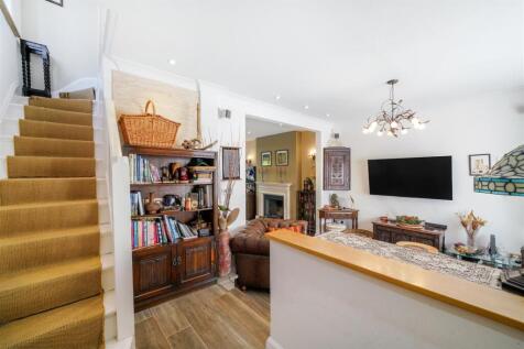 5 Oakwood Crescent - D57vBM1VPgjyQTeyu24P.jpg