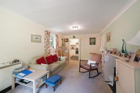 Flat 11, Bishops Court - FHXGYES8XM1Dow6JBsCP.jpg
