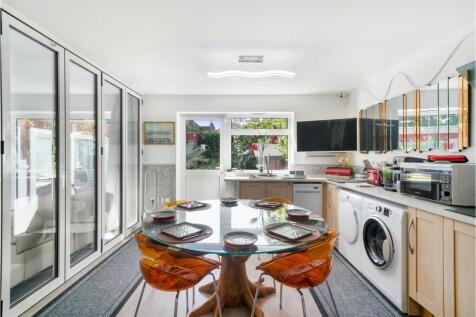 24 Beaumont Avenue - tksZOKzeC88igxN8QzEC.jpg