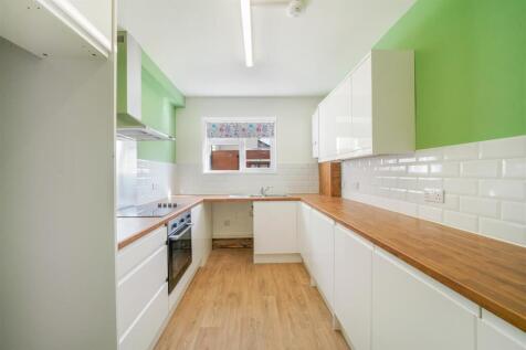 2 Circle Court, Harrowdene Road - qDzKZlnFlkzPBCkC