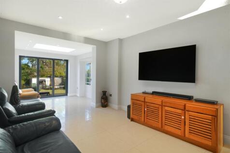 Part 2, 20 Campden Crescent - W2H8bGUpSebqlh2DLp5q