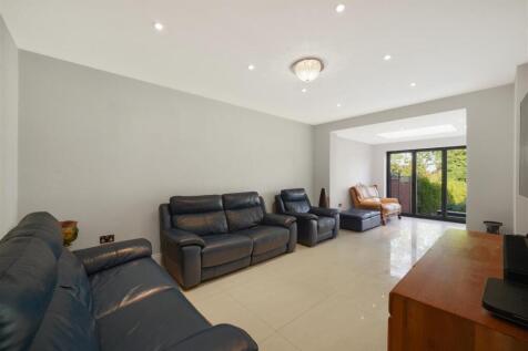 Part 2, 20 Campden Crescent - VZJ48WFHtgFNtj7nr2w8