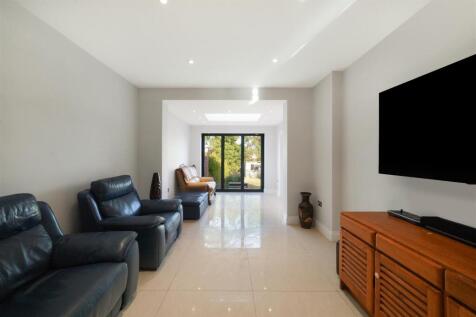 Part 2, 20 Campden Crescent - YUfZqMNfhENfKGQVCBQp