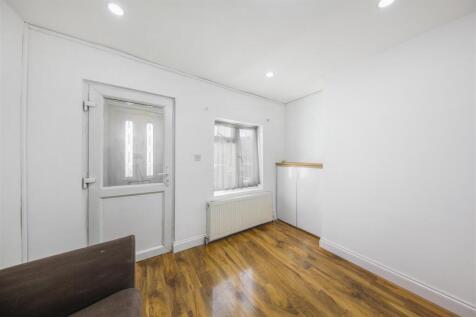 867 Harrow Road - mr2Sy0ORA1pm5KbFxiJs.jpg