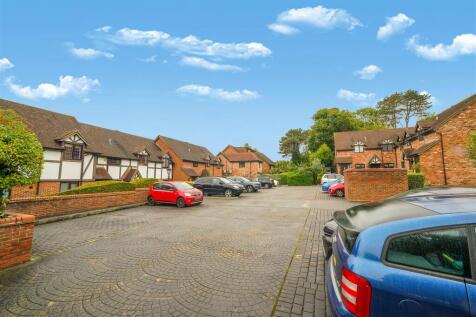 62 Priory Field Drive - TL9mPcjRNbn5QyiINcEc.jpg