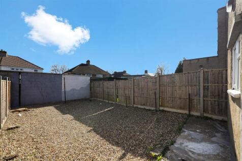 70 Eton Avenue - ZmKw5nkf1q8Vs2KVutDu.jpg
