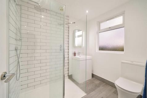 31 Edwards Avenue - ZRmIorF2sV7lsY9pcgRX.jpg