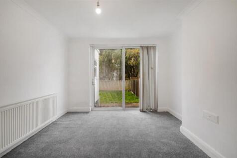 42 Stilecroft Gardens - XIn5DVBKWezmzgcT0Mbq.jpg