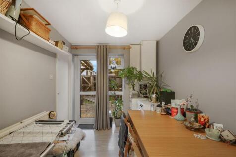 6 Salmond Close - mcV8sJxwcyvtEJqitZwt.jpg