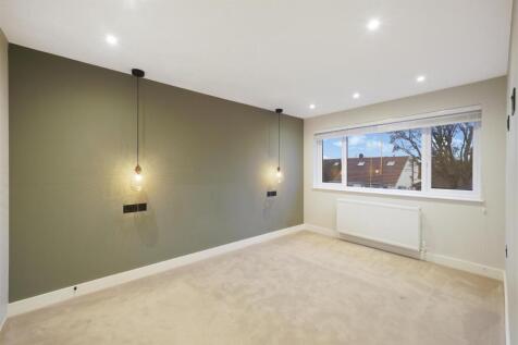 4 Denise Court, Eton Avenue - xa9dzl4QZ0Tt3oz0Malg